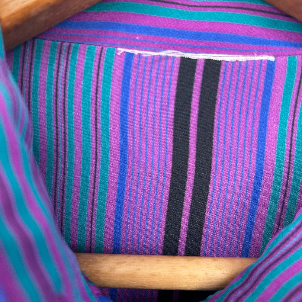 Vintage Style Collar Striped Button Down Crop Top - Picture 7 of 7
